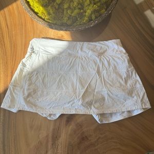 Lululemon white skirt size 10 LONG.